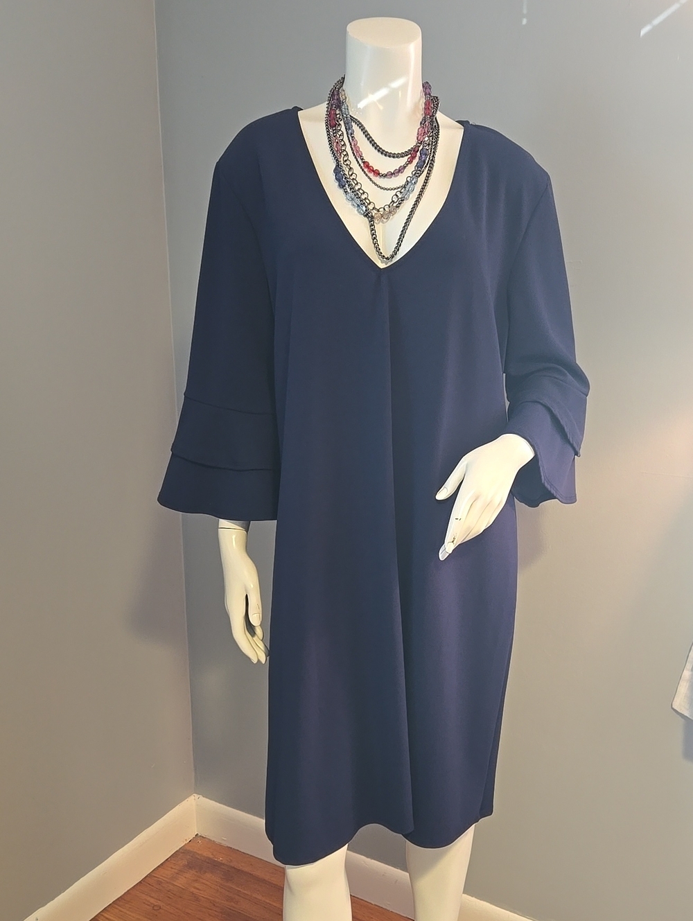 The Vanity Room NWT Navy V-Neck Bell Sleeve Shift Dress Size 2X